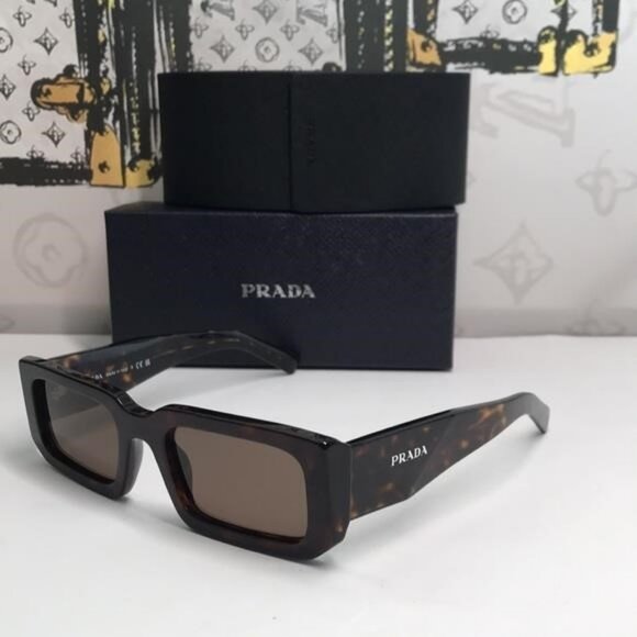 New Authentic Prada PR06YS Brown Sunglasses – Bold Luxury with UV Protection - Picture 6 of 13